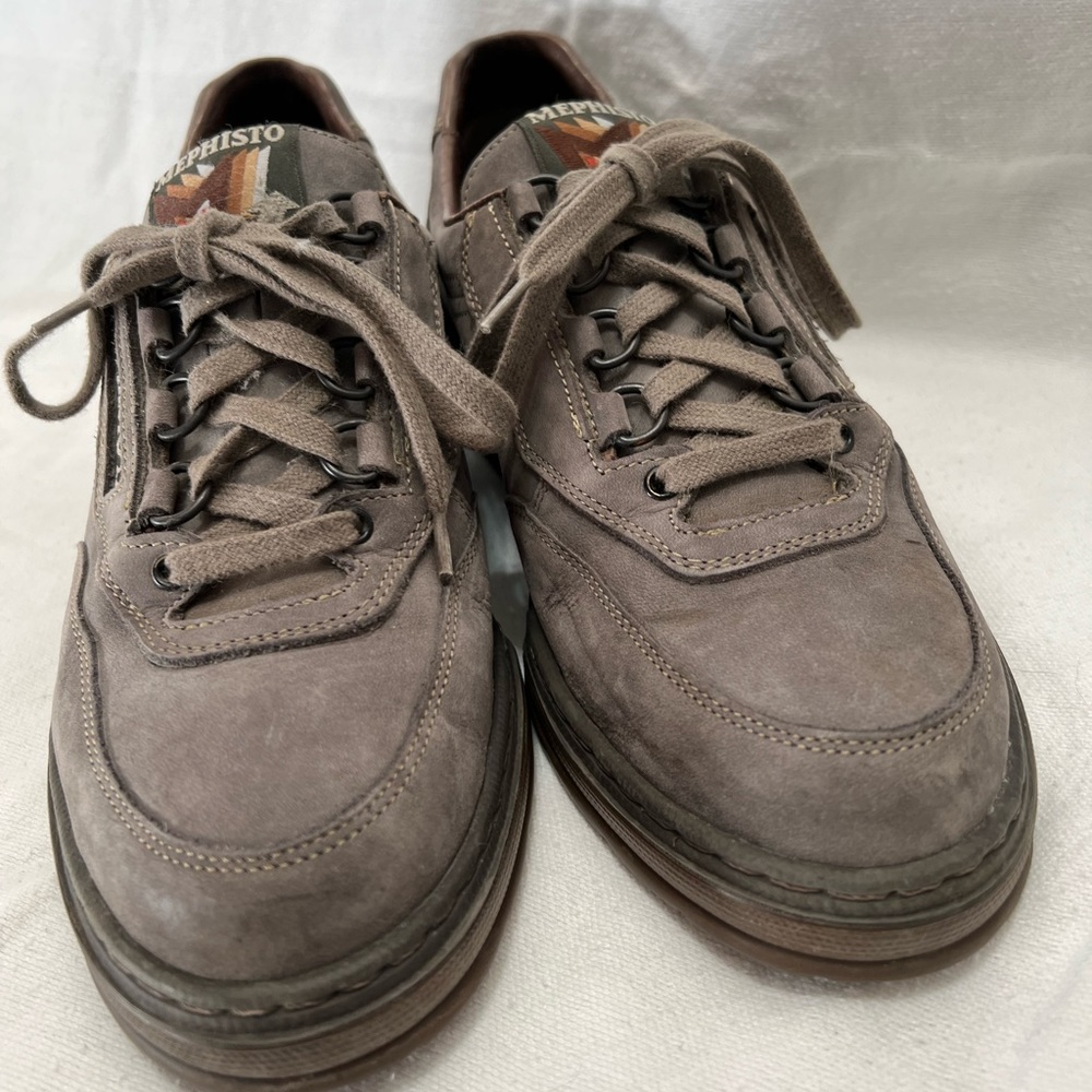 Mephisto.Womens. grey suade run offs. Size 9.
